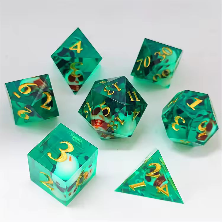 Sharp Magic Crystals Dice Set - Green Skulls